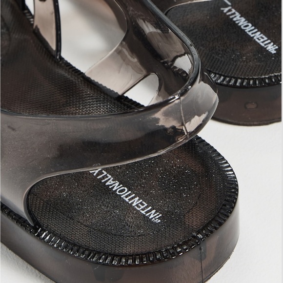 New • Intentionally Blank Studded Ellery Jellies - Picture 3 of 9